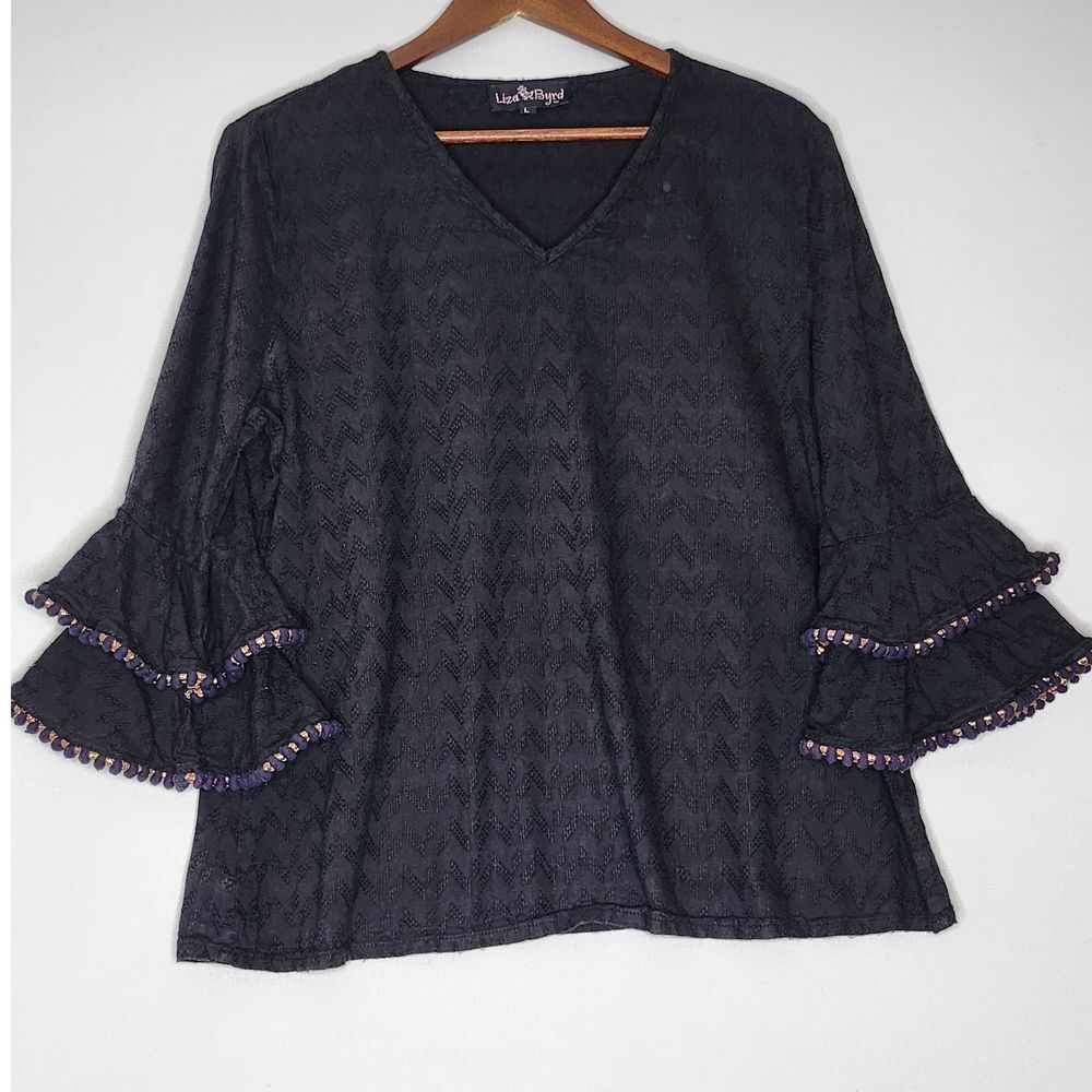 Liza Byrd Womans Top Black Size Large‎ Pull Over V neck Tiered Bell 3/4 Sleeve